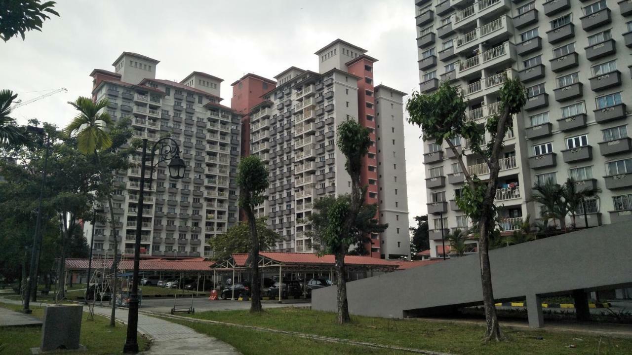 Apartment Next To Axiata Arena, Stadium Bukit Jalil Kuala Lumpur Exterior photo